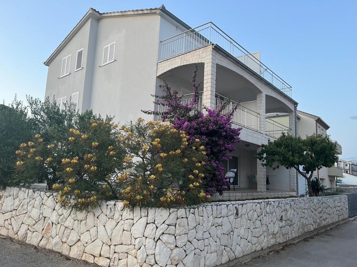 Apartmani Emil Трогір Екстер'єр фото