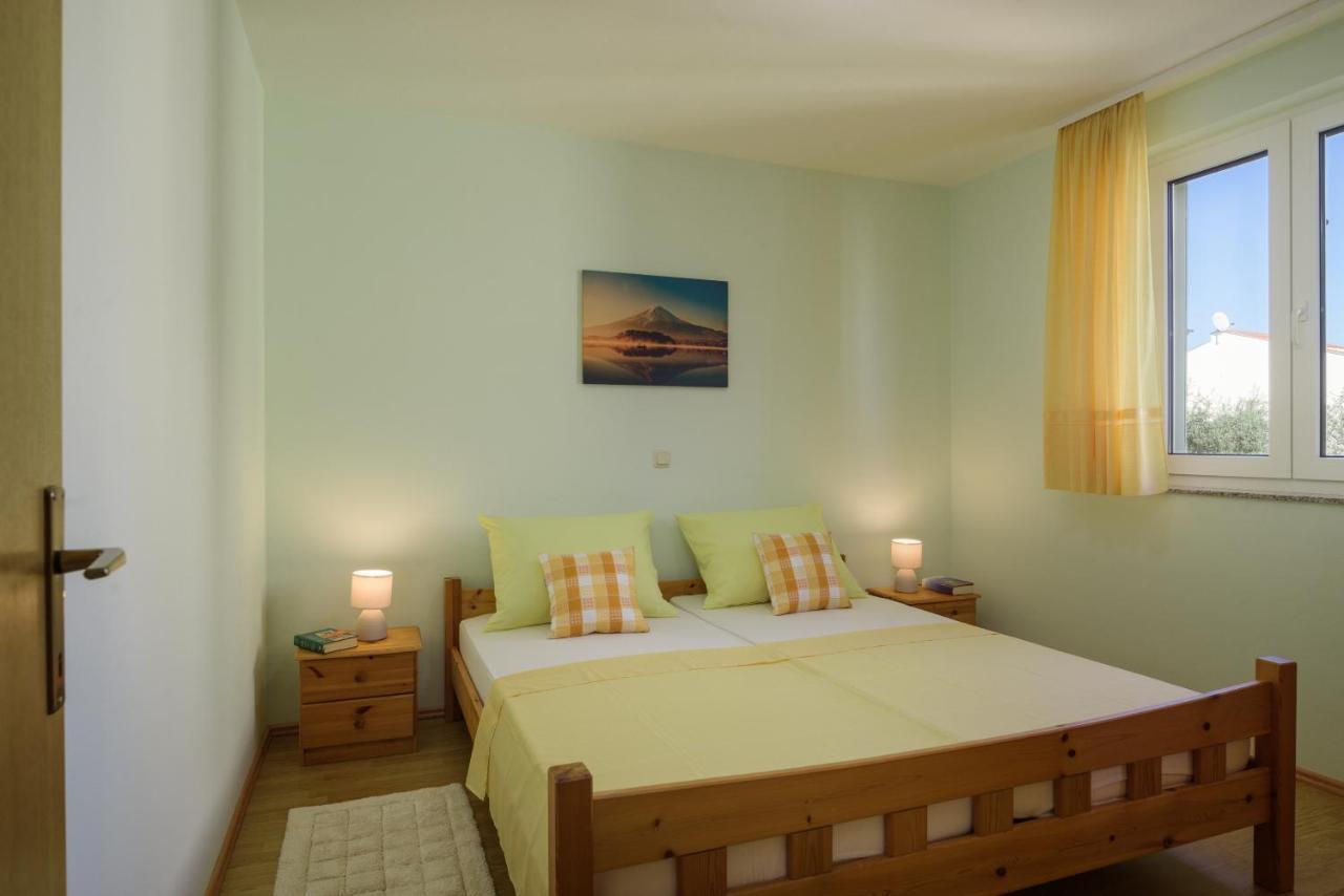 Apartmani Emil Трогір Екстер'єр фото