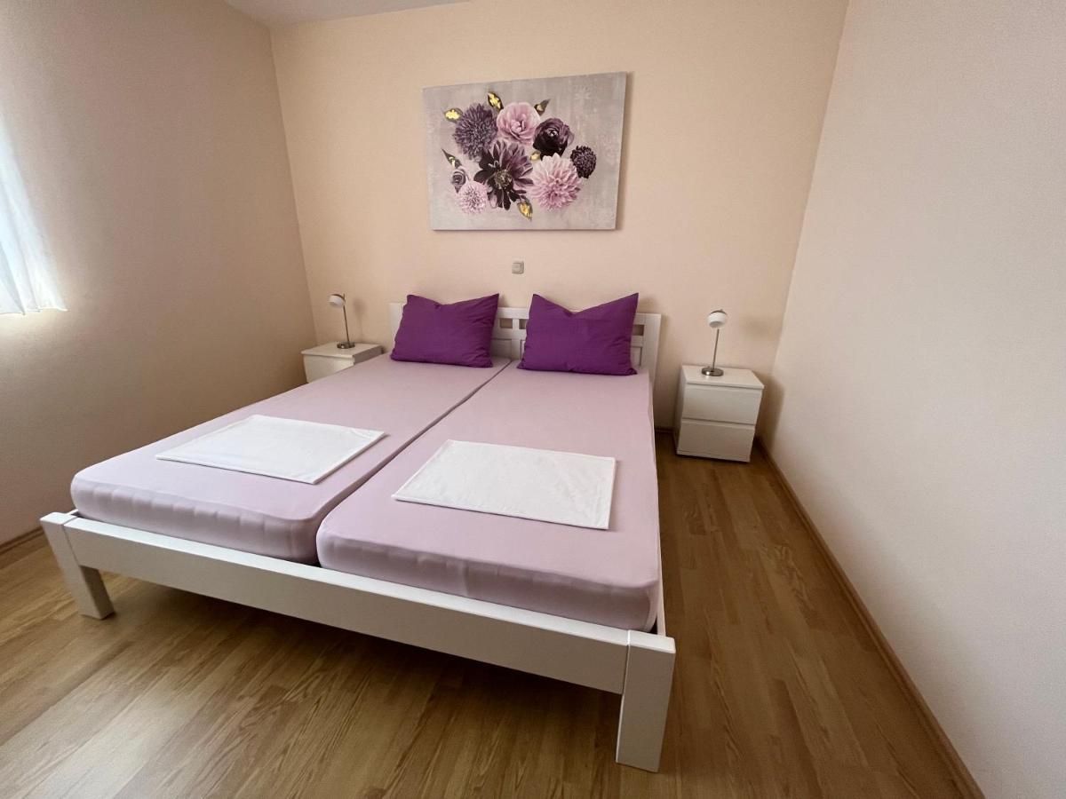Apartmani Emil Трогір Екстер'єр фото