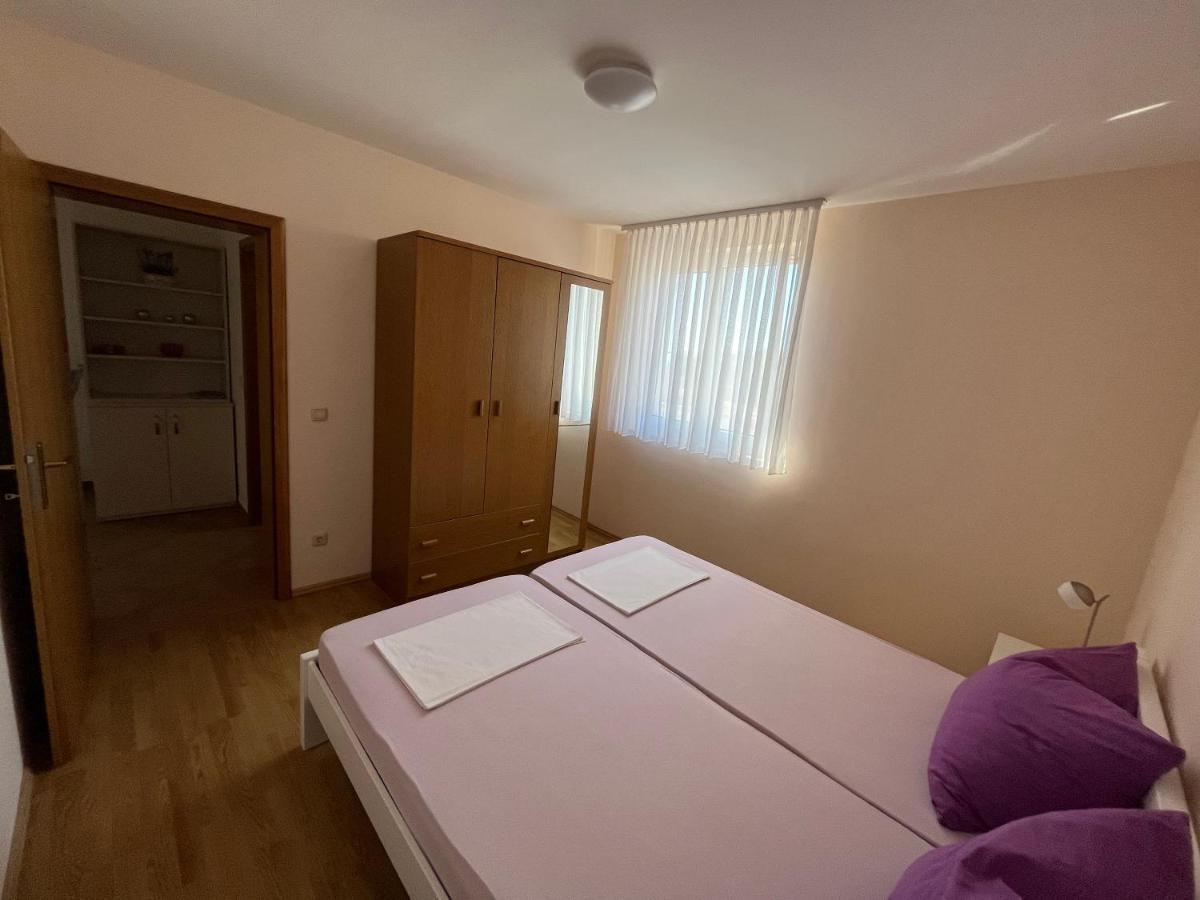 Apartmani Emil Трогір Екстер'єр фото