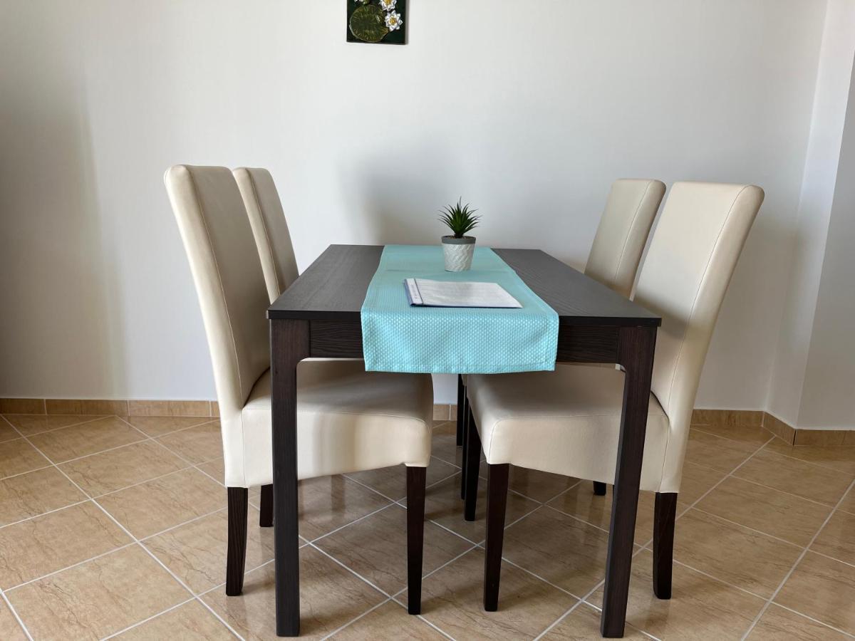 Apartmani Emil Трогір Екстер'єр фото